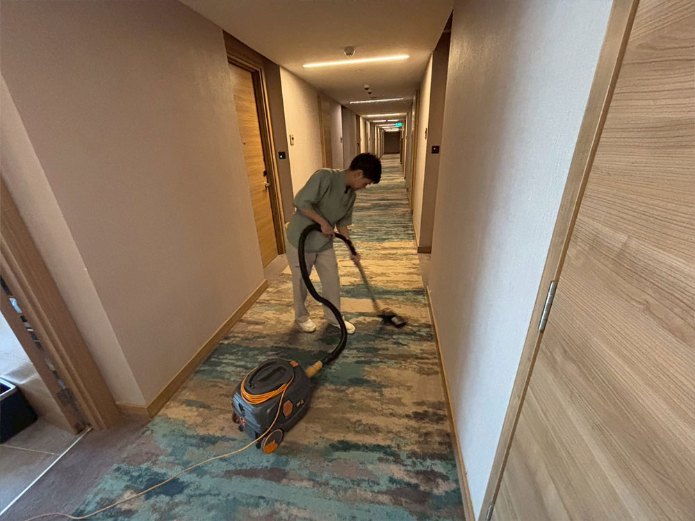 外国人材を積極的に受け入れています